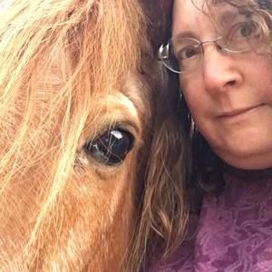 Meet your Posher, Lori